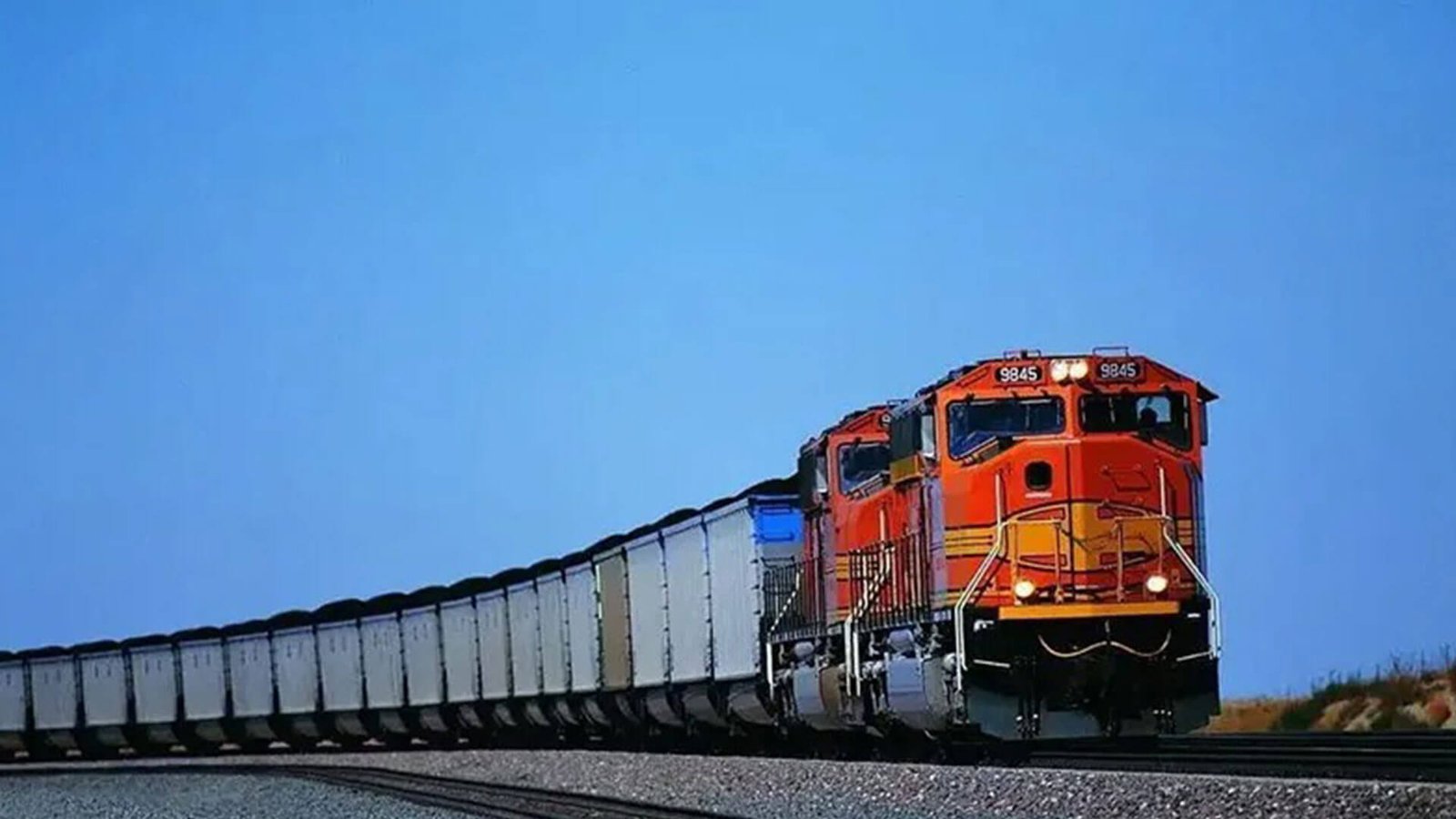 A chain with a broken link, symbolizing a failure in the process