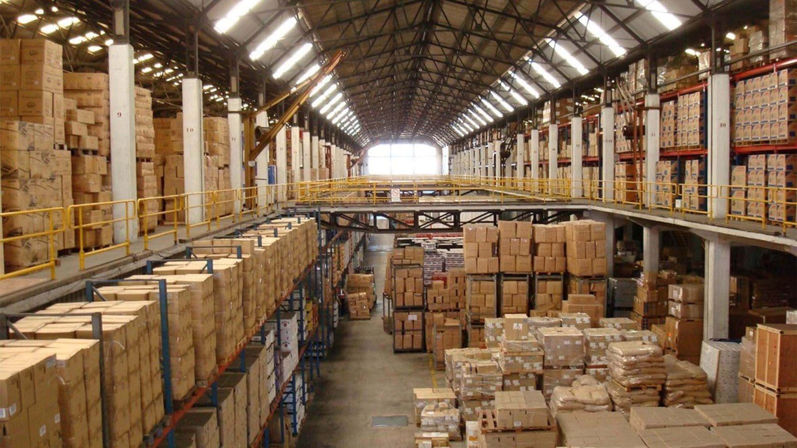 Bill of lading showing consignor and consignee fields